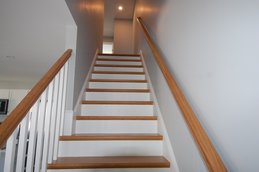 9 Bolton Road, Unit S Dartmouth, MA 02748 - Photo 11 of 19 a view of entryway