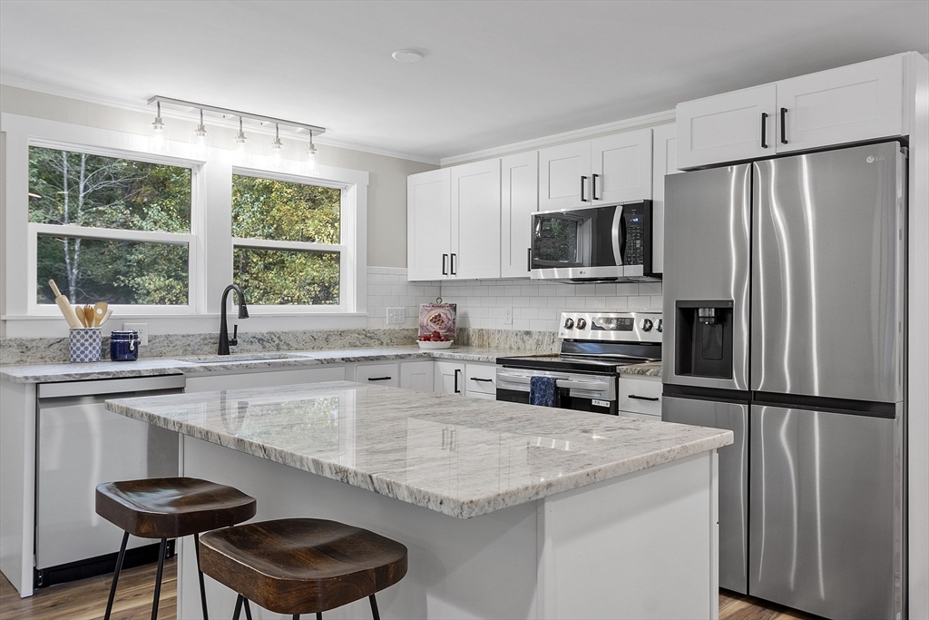 10 Cross Road Westminster, MA 01473 - Photo 8 of 42