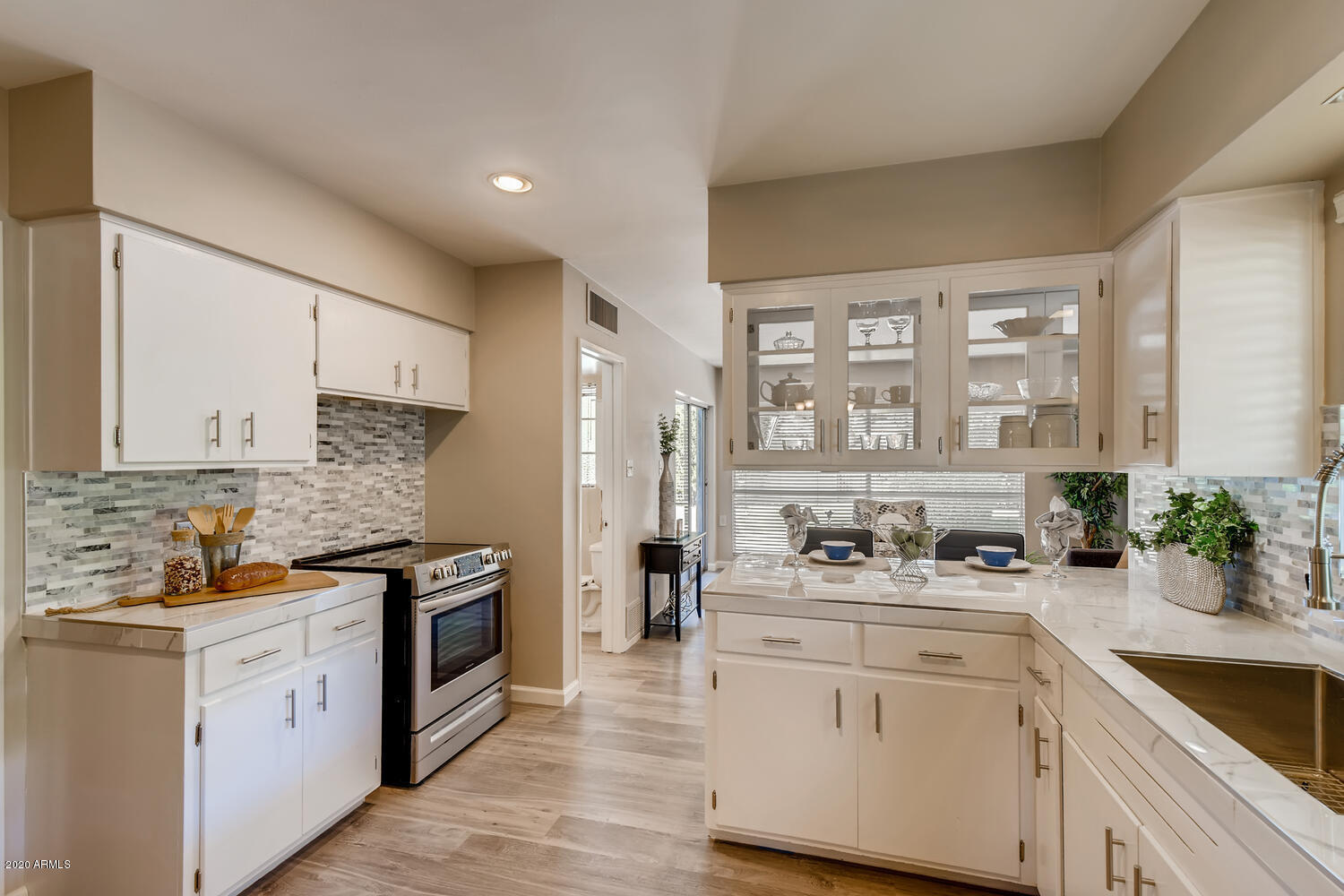 6816 East Granada Road Scottsdale, AZ 85257 - Photo 9 of 27 Kitchen 3