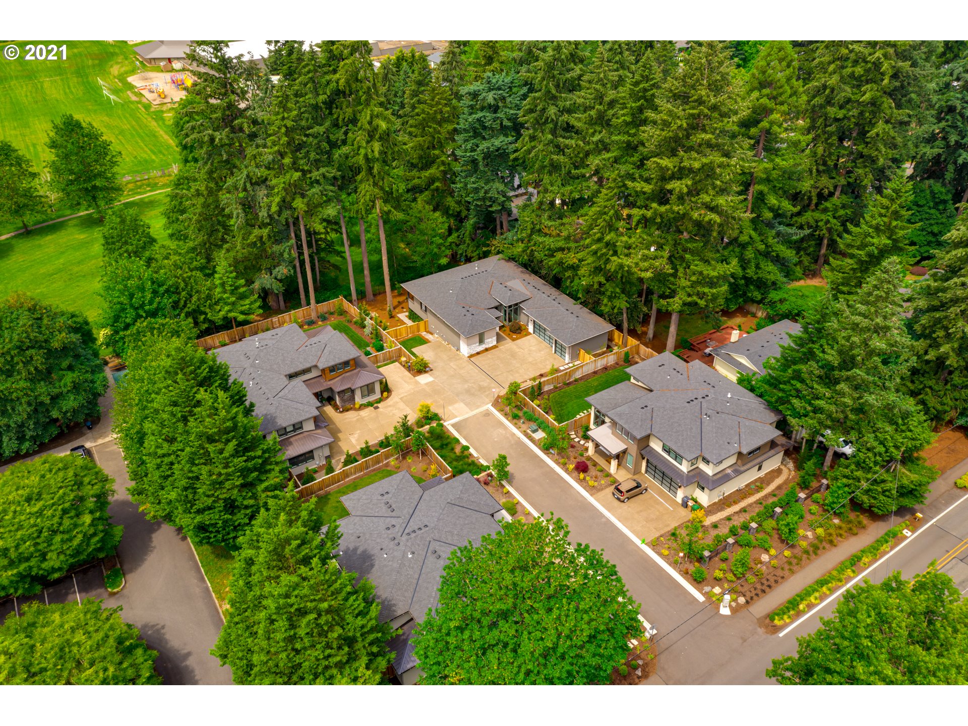 18977 Pilkington Road Lake Oswego, OR 97035 - Photo 29 of 32 Drone View/UAV
