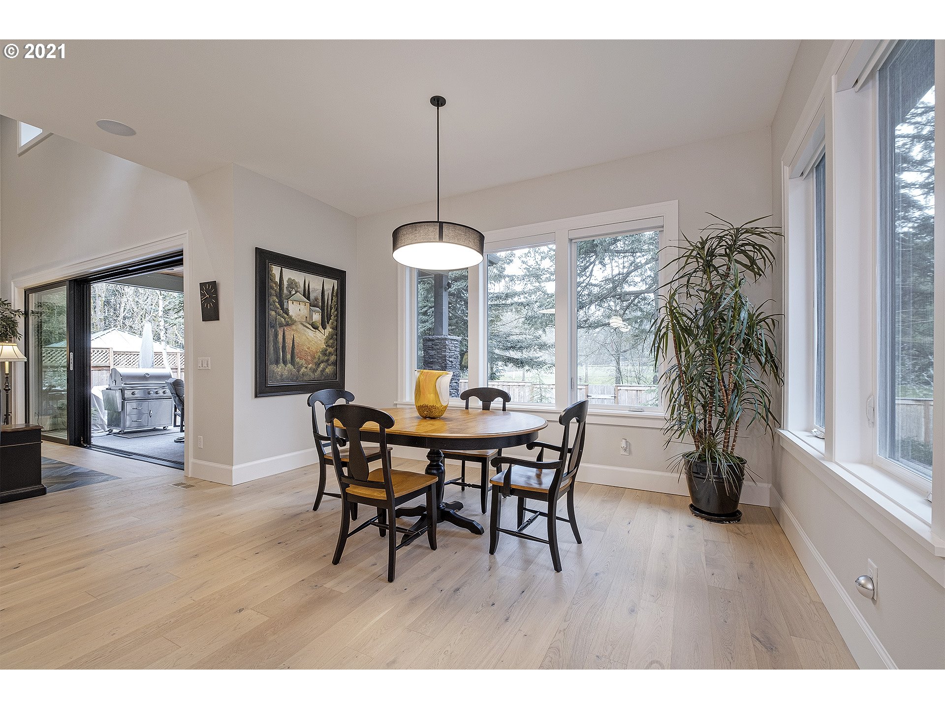 18977 Pilkington Road Lake Oswego, OR 97035 - Photo 6 of 32 Dining Room