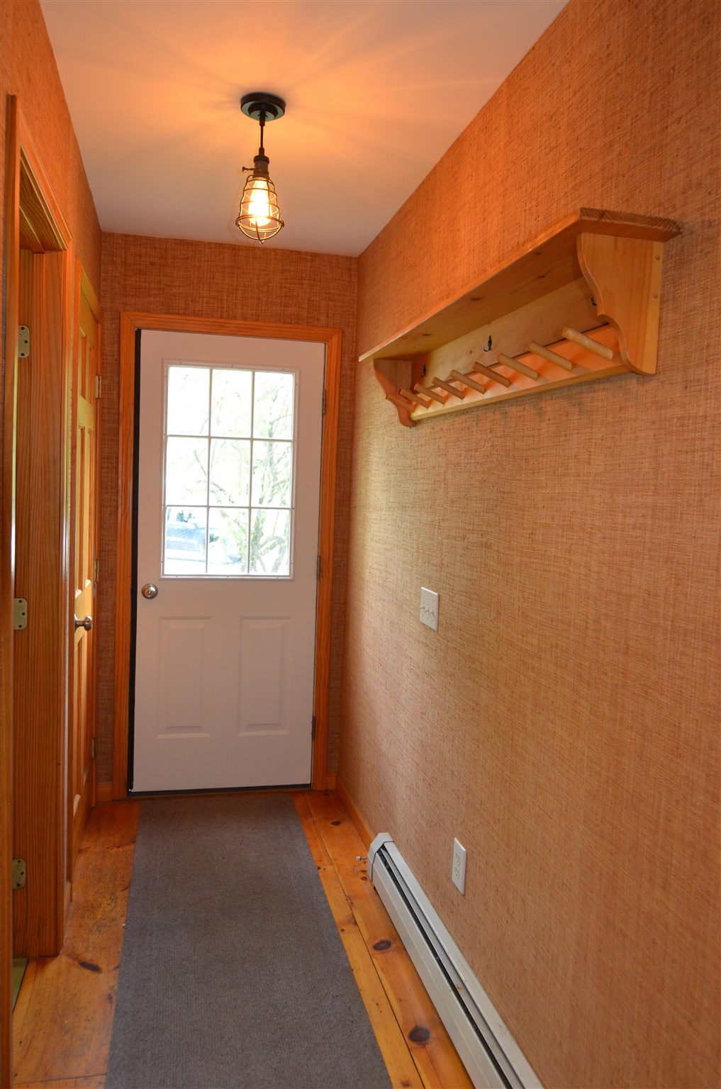 346 East Manchester Road Manchester, VT 05255 - Photo 6 of 12 Gallery Image 6