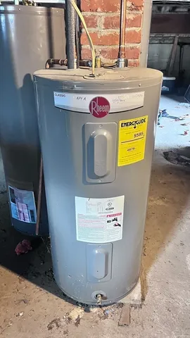 $450,000 | 315 Woronoco Road, Russell, MA 01071