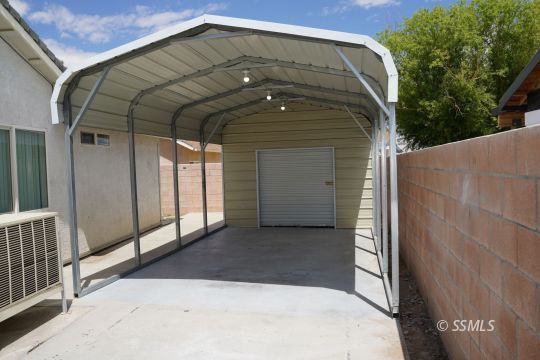 420 Christopher Court Ridgecrest, CA 93555 - Photo 19 of 32 a house view with a outdoor space