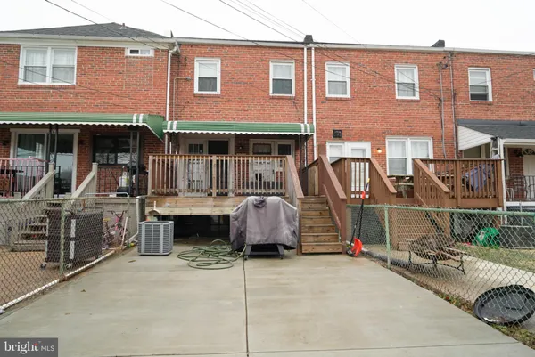 a view of a terrace with seating space
