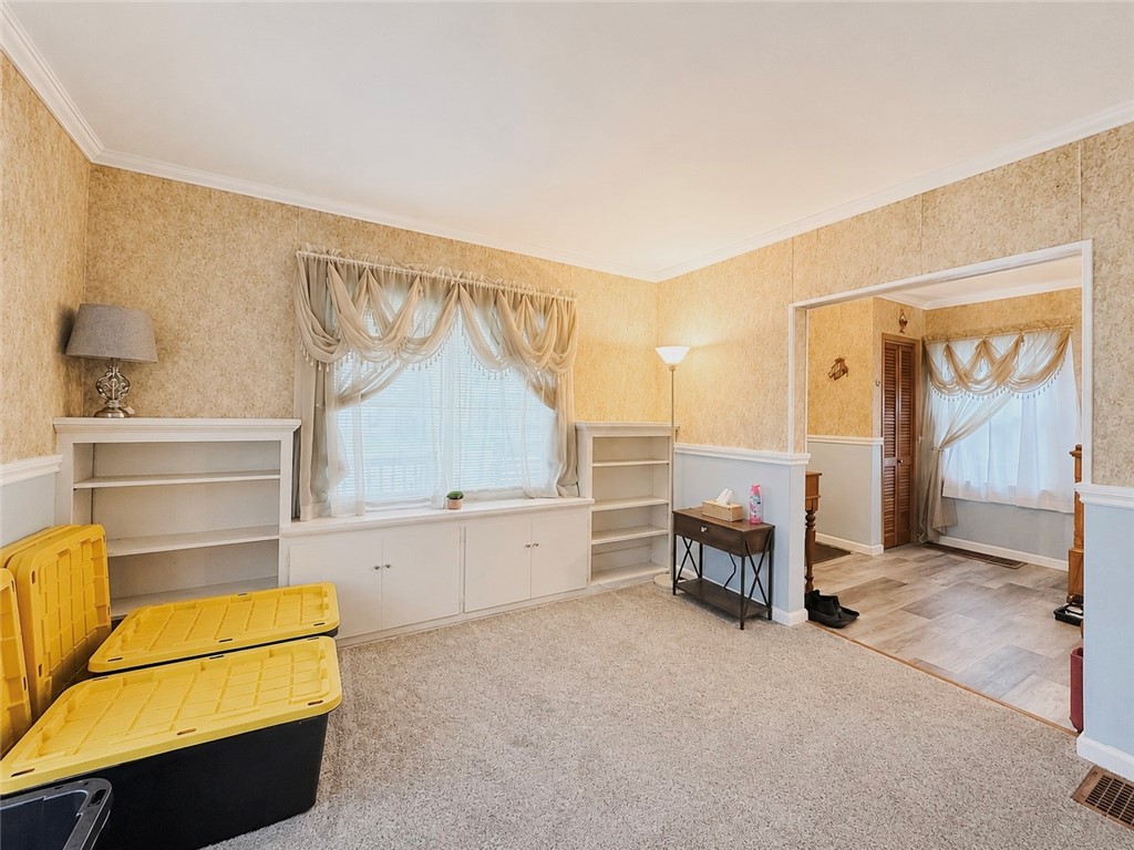 460 West High Street Erwin, NY 14870 - Photo 11 of 36 Living Rm