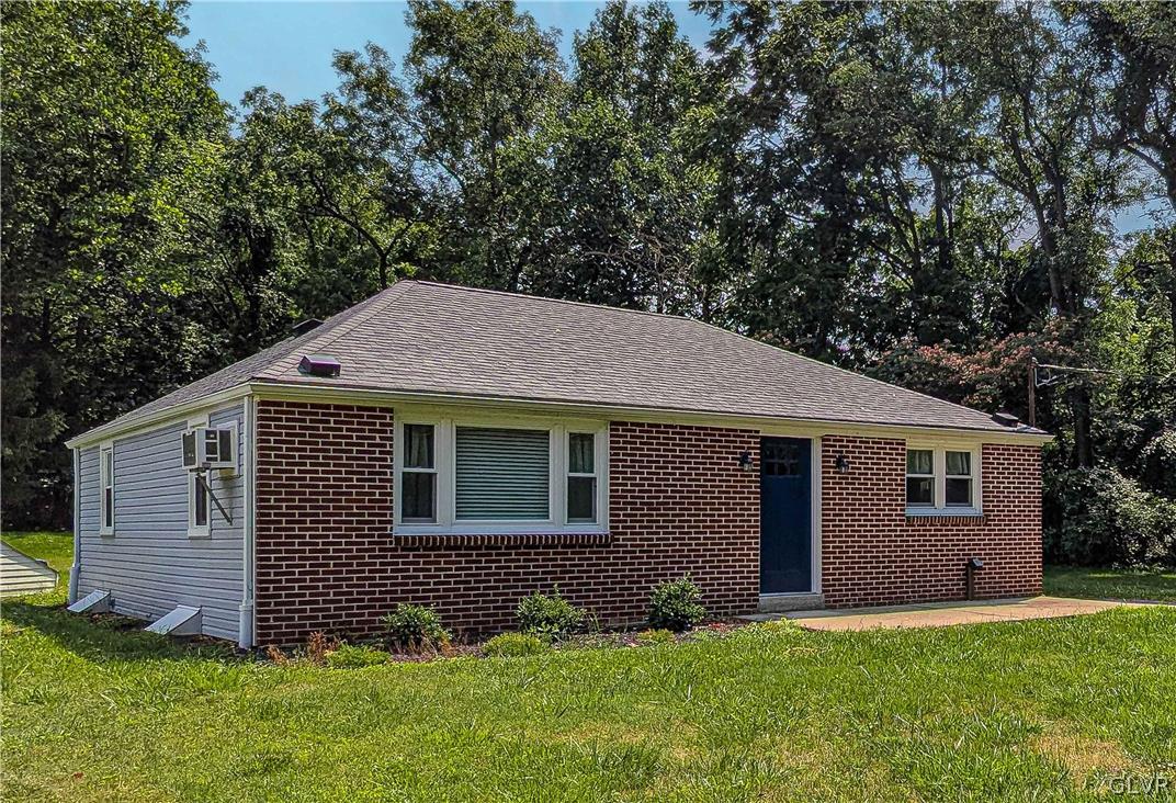 5573 Emmaus Road Emmaus, PA 18049 - Photo 1 of 33 Gallery Image 1