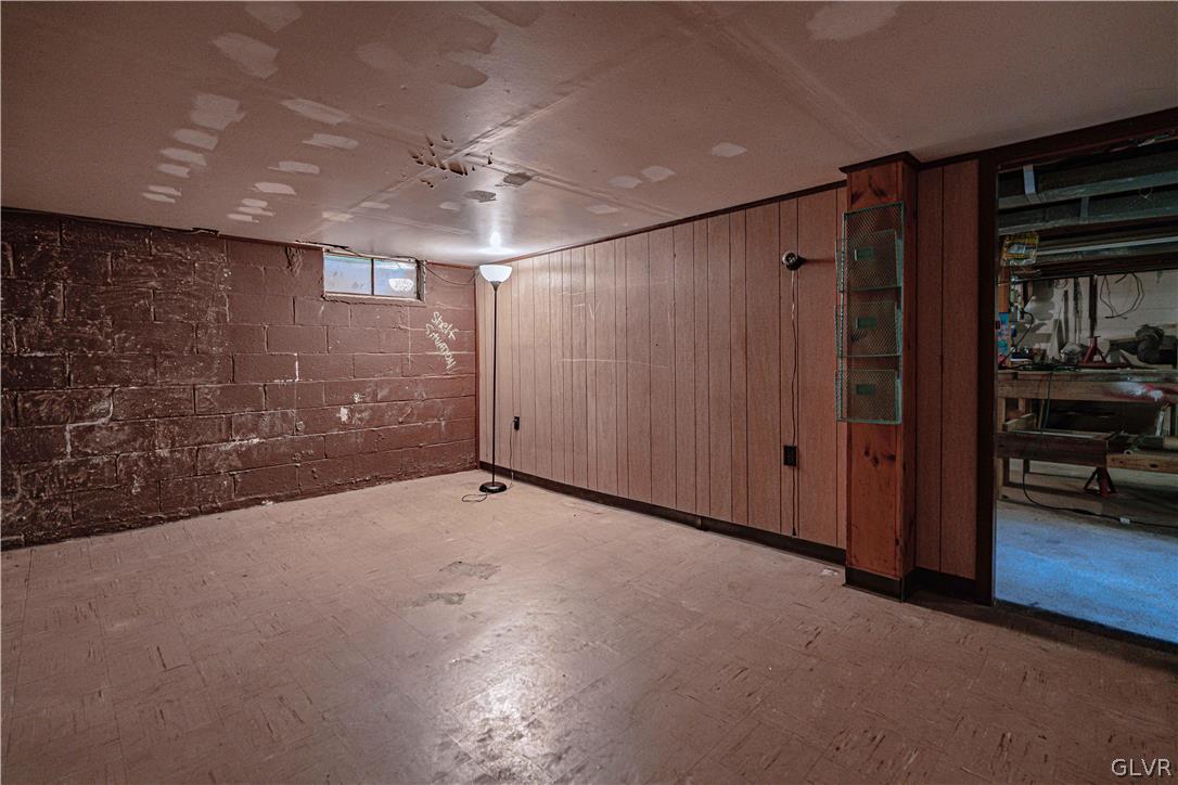 5573 Emmaus Road Emmaus, PA 18049 - Photo 19 of 33 Basement room