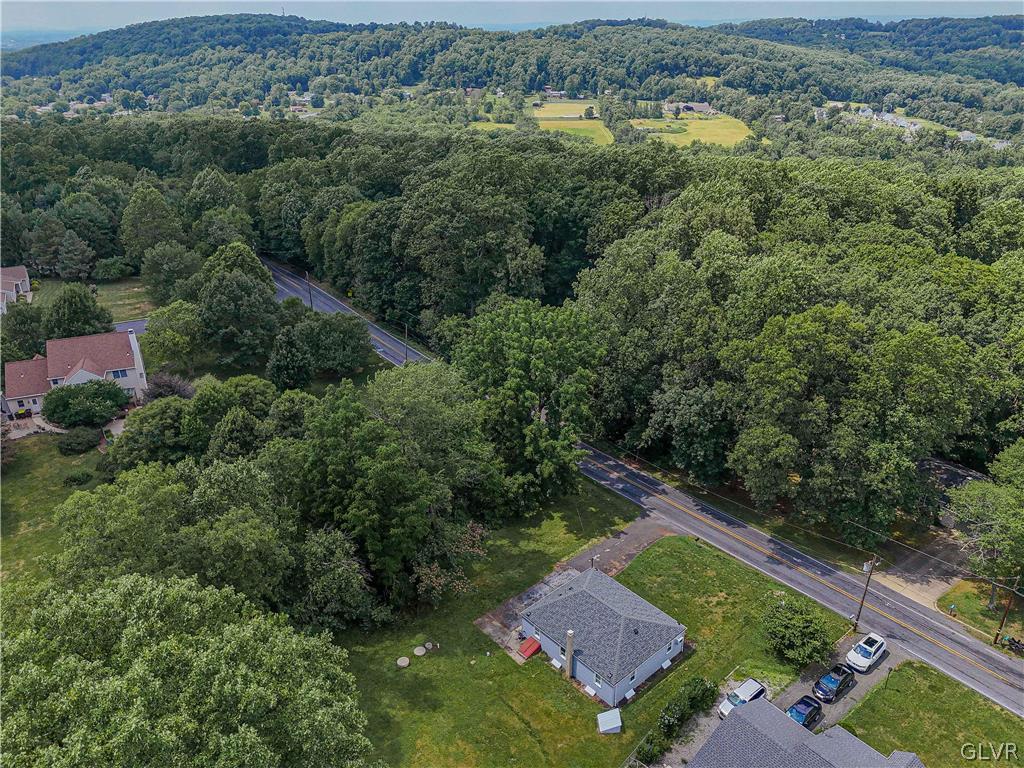 5573 Emmaus Road Emmaus, PA 18049 - Photo 30 of 33 Gallery Image 30