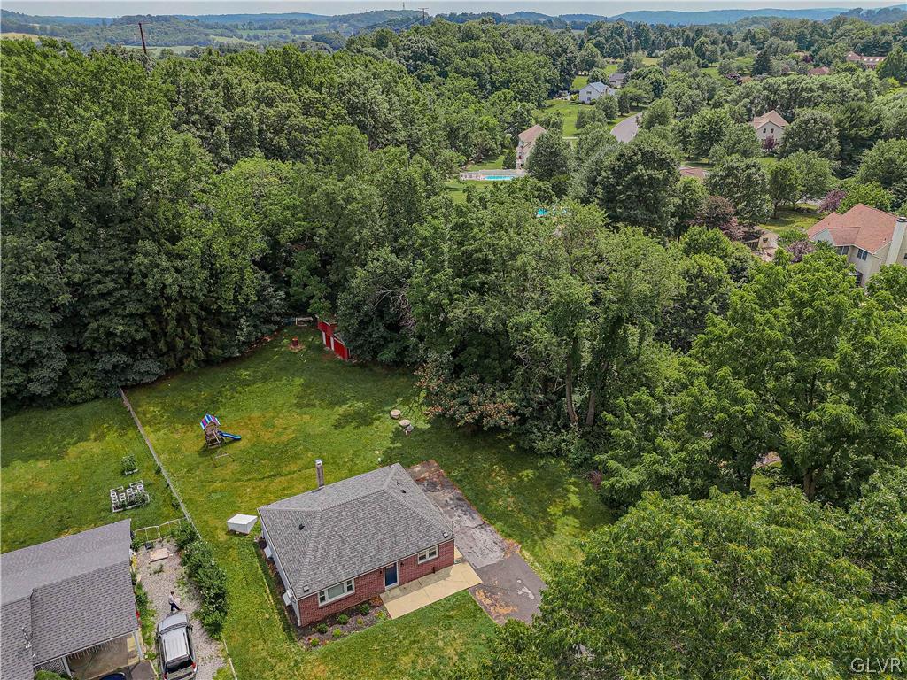 5573 Emmaus Road Emmaus, PA 18049 - Photo 33 of 33 Gallery Image 33