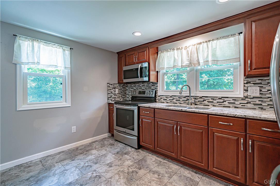 5573 Emmaus Road Emmaus, PA 18049 - Photo 4 of 33 Gallery Image 4