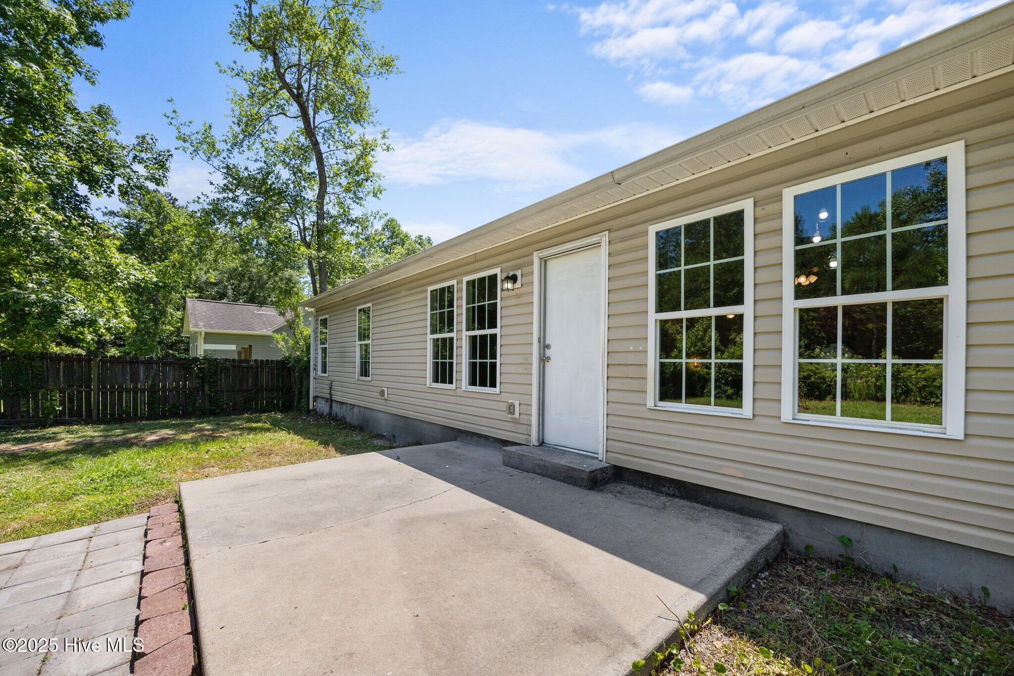 301 Haws Run Road Jacksonville, NC 28540 - Photo 39 of 51 44-web-or-mls-IMG_6979