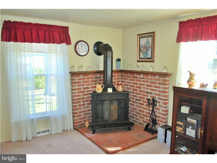 40 Barbara Road Hatboro, PA 19040 - Photo 8 of 19