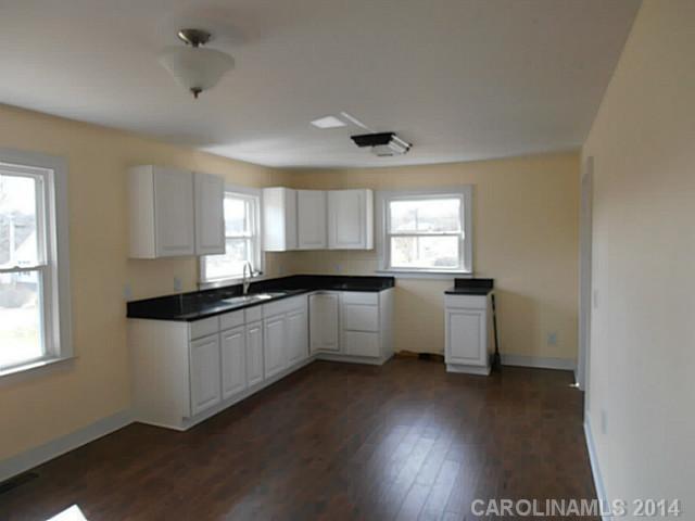 2207 Centergrove Road Kannapolis, NC 28083 - Photo 6 of 11 Gallery Image 6