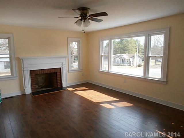 2207 Centergrove Road Kannapolis, NC 28083 - Photo 7 of 11 Gallery Image 7