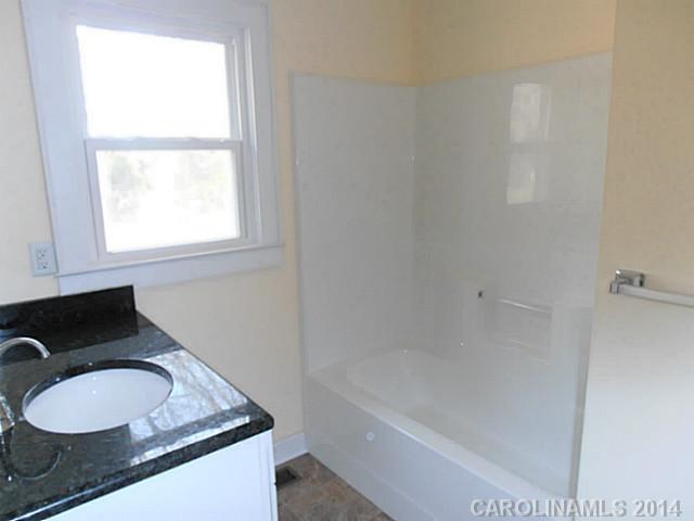 2207 Centergrove Road Kannapolis, NC 28083 - Photo 8 of 11 Gallery Image 8