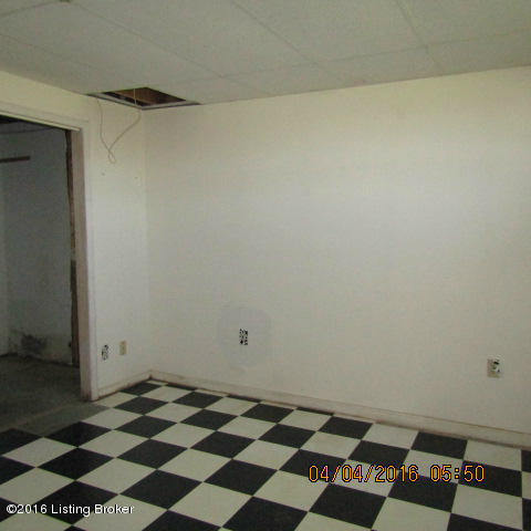 1049 Pitts Point Road Shepherdsville, KY 40165 - Photo 20 of 21 BASEMENT (5)