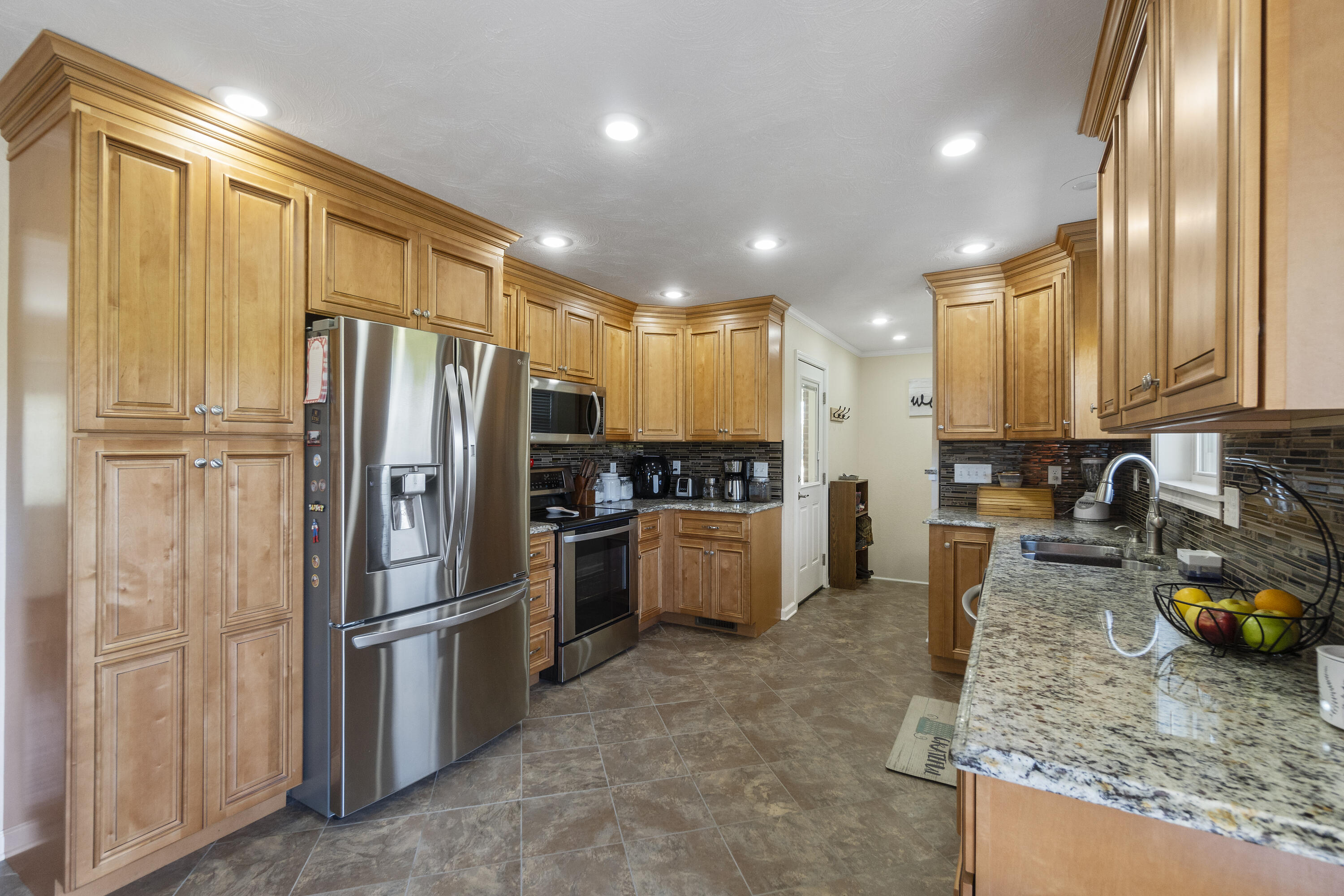 1480 Reynolds Hollow Road Greeneville, TN 37745 - Photo 6 of 35 DSC05478