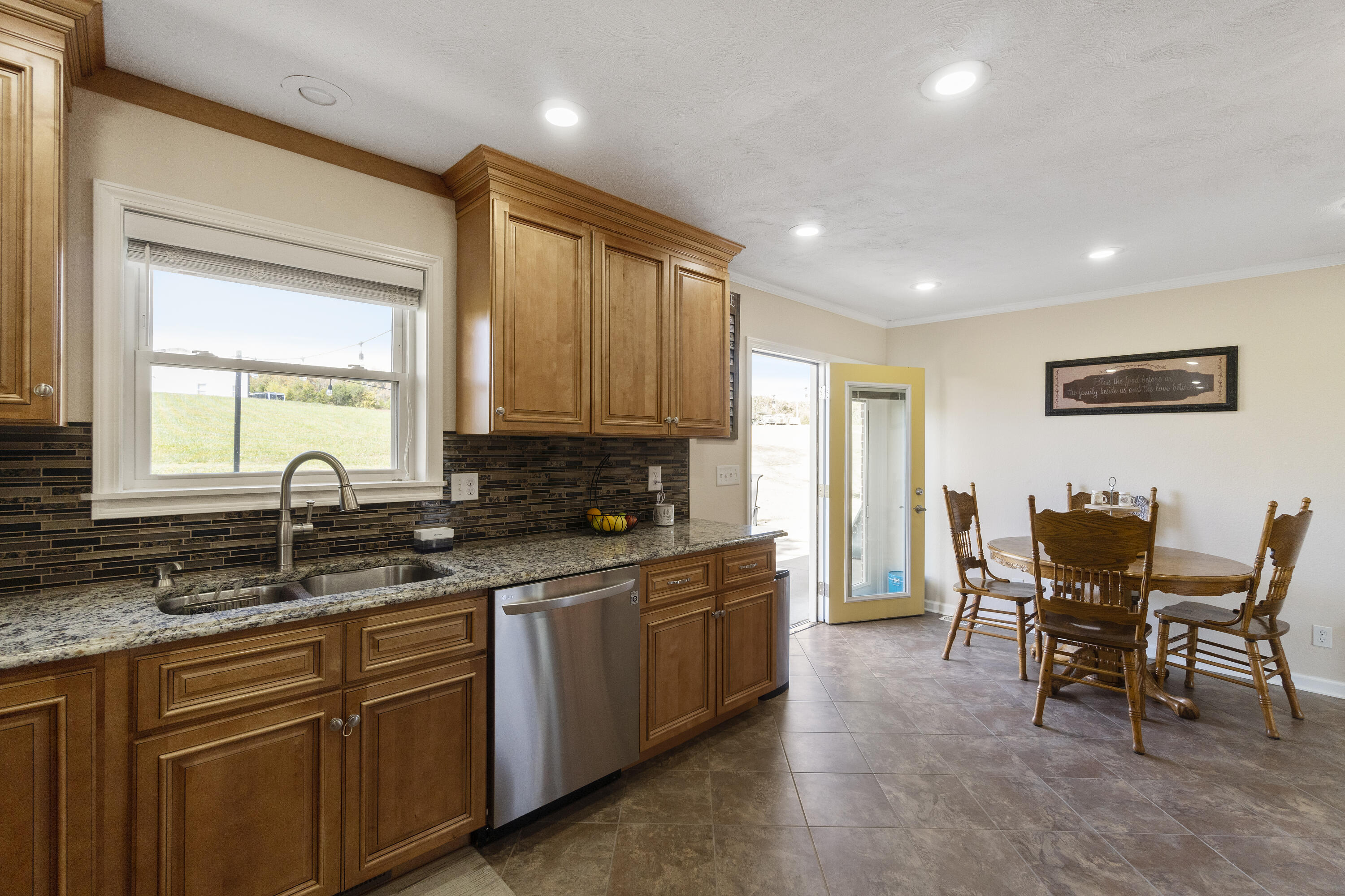 1480 Reynolds Hollow Road Greeneville, TN 37745 - Photo 8 of 35 DSC05481