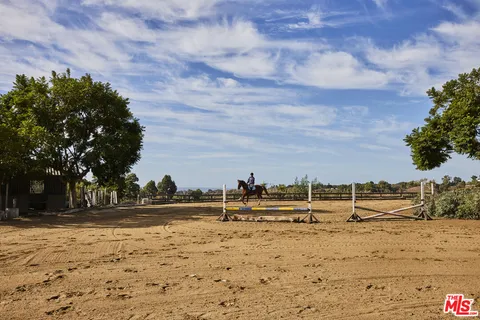 $24,500,000 | 5900 Bonsall Drive, Malibu, CA 90265