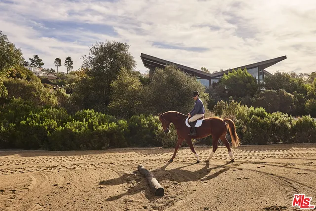 $24,500,000 | 5900 Bonsall Drive, Malibu, CA 90265