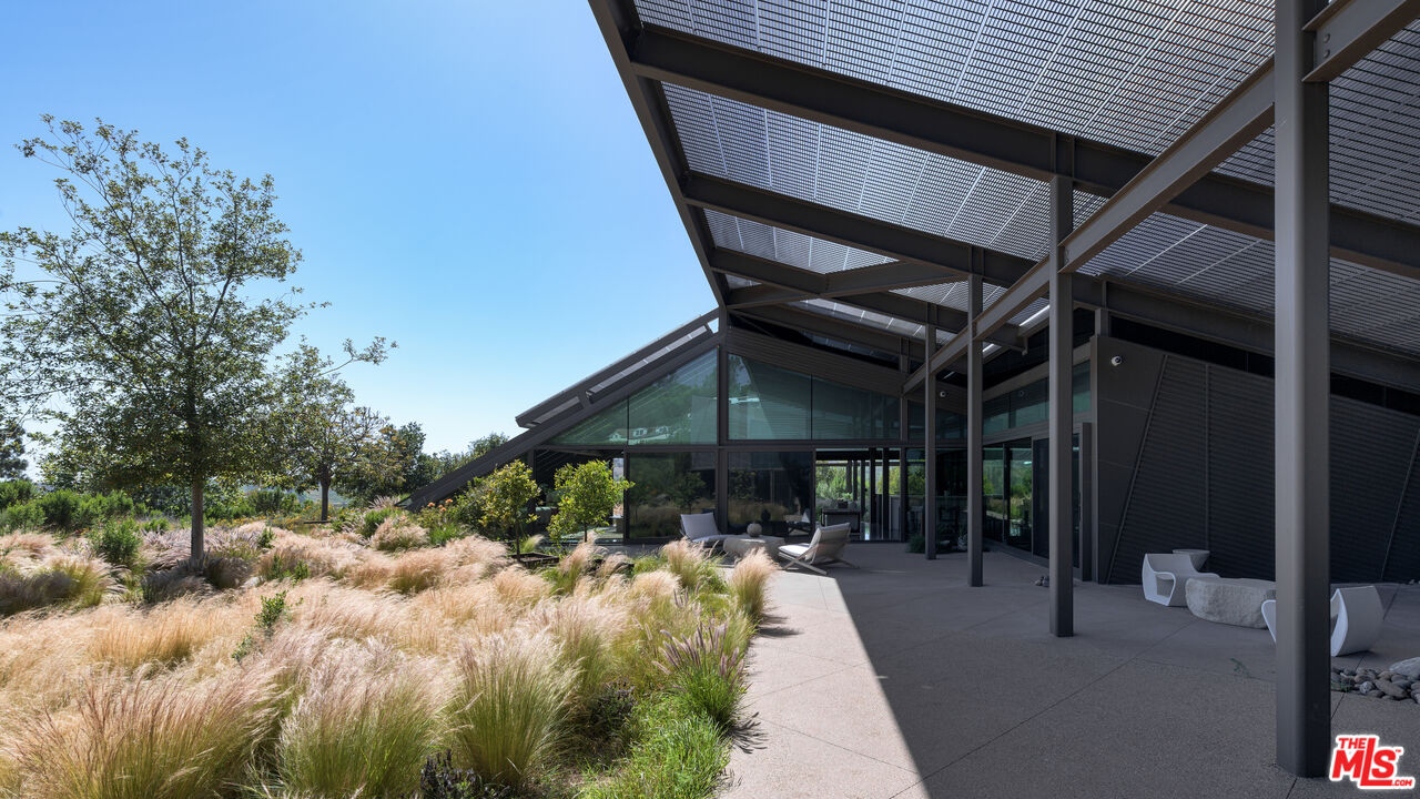 5900 Bonsall Drive Malibu, CA 90265 - Photo 42 of 51