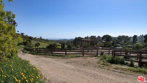 $24,500,000 | 5900 Bonsall Drive, Malibu, CA 90265