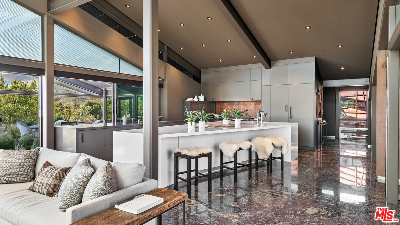 5900 Bonsall Drive Malibu, CA 90265 - Photo 8 of 51