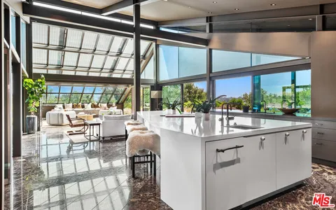 $24,500,000 | 5900 Bonsall Drive, Malibu, CA 90265