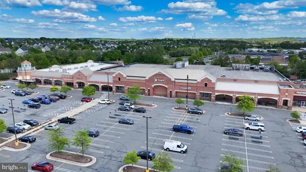 $609,000 | 700 Mount Airy Terrace Northeast, Unit 301, Leesburg, VA 20176