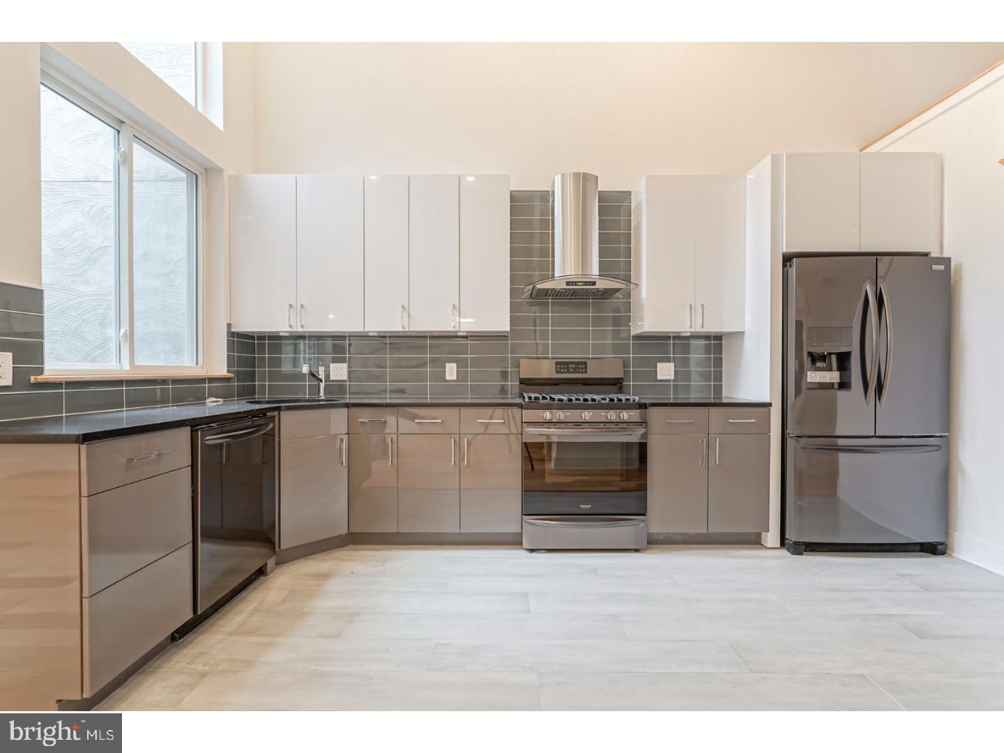 1634 Ridge Avenue, Unit D Philadelphia, PA 19130 - Photo 4 of 24 Gallery Image 4