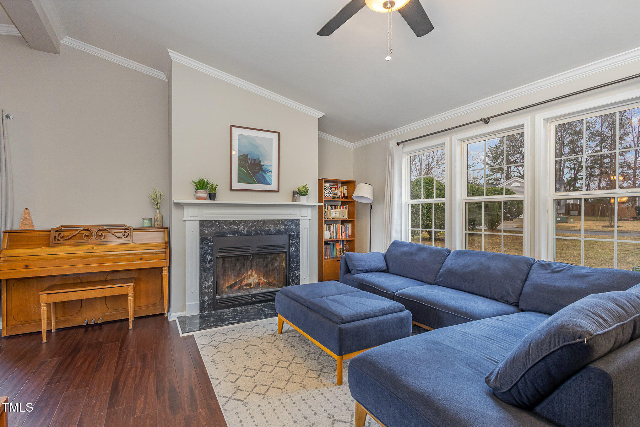 1110 Lexington Farm Road Apex, NC 27502 - Photo 5 of 23 Living room