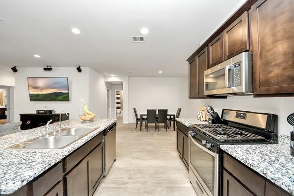 $300,000 | 6806 Amber Clf Lane, Richmond, TX 77469