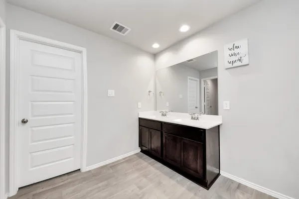 $300,000 | 6806 Amber Clf Lane, Richmond, TX 77469