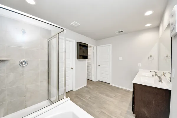 $300,000 | 6806 Amber Clf Lane, Richmond, TX 77469