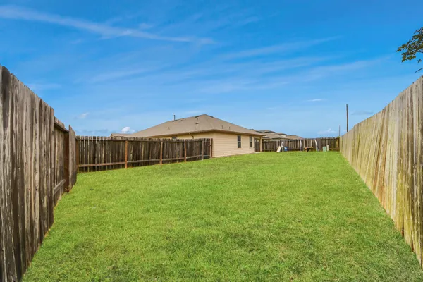 $300,000 | 6806 Amber Clf Lane, Richmond, TX 77469