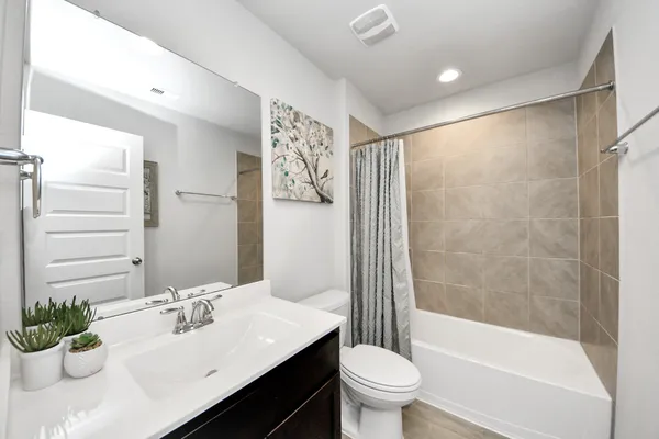 $300,000 | 6806 Amber Clf Lane, Richmond, TX 77469