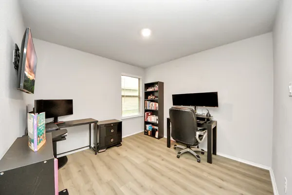 $300,000 | 6806 Amber Clf Lane, Richmond, TX 77469