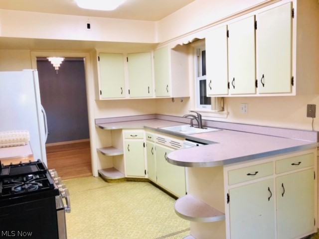 1324 Ford Road Lyndhurst, OH 44124 - Photo 14 of 33
