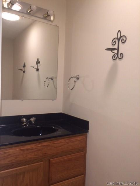 309 Tanbridge Road, Unit 56 Swannanoa, NC 28778 - Photo 13 of 16 Gallery Image 13