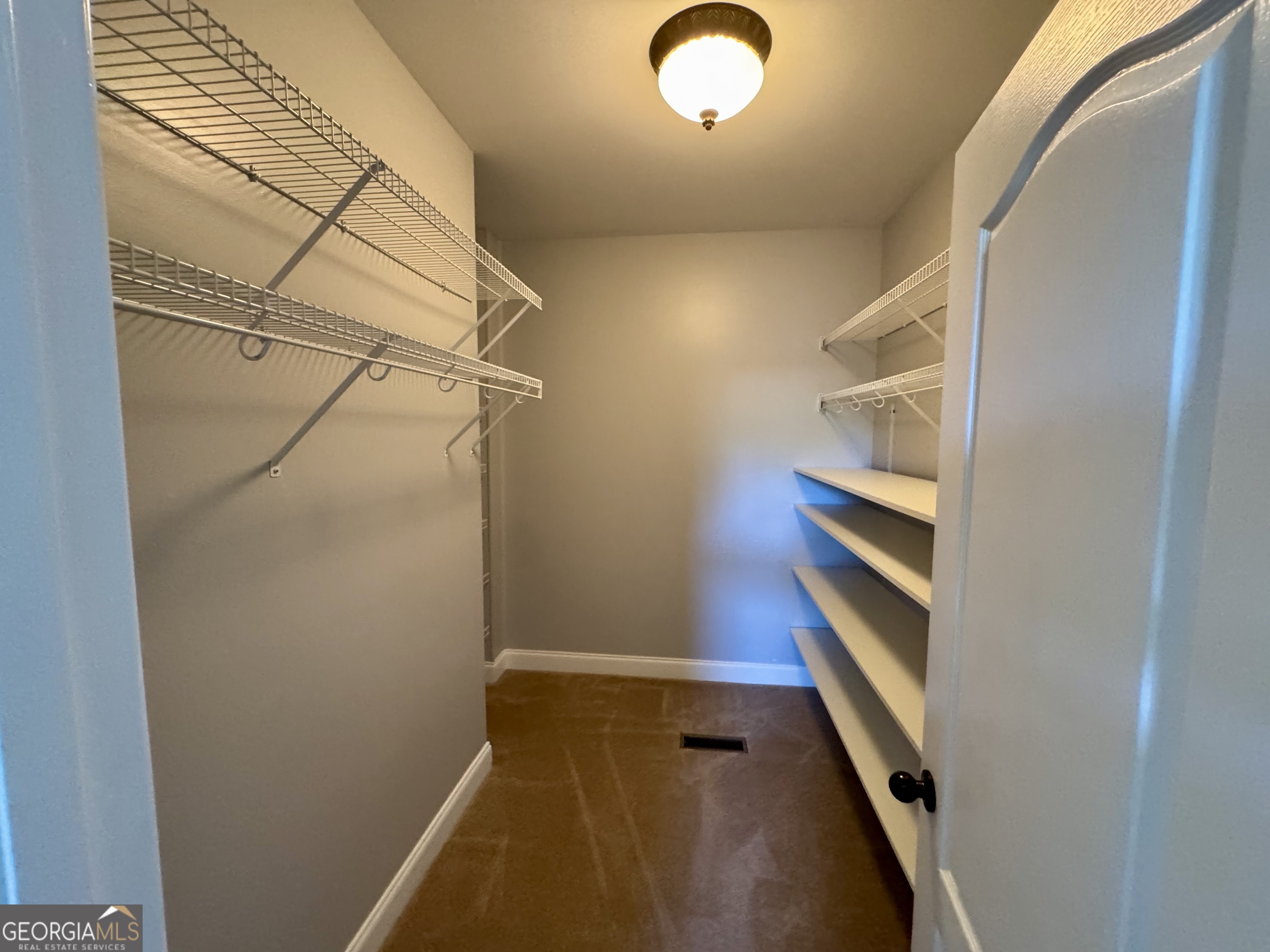 550 Masters Circle Dublin, GA 31021 - Photo 24 of 35 4th Bedroom