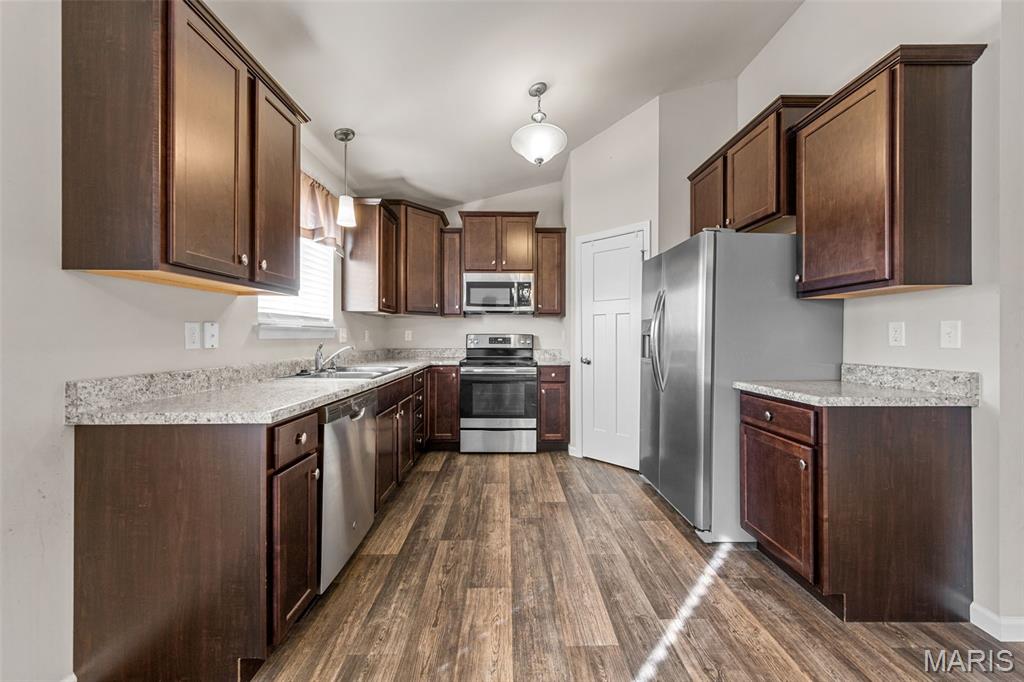 325 Spring Valley Drive Winfield, MO 63389 - Photo 8 of 21