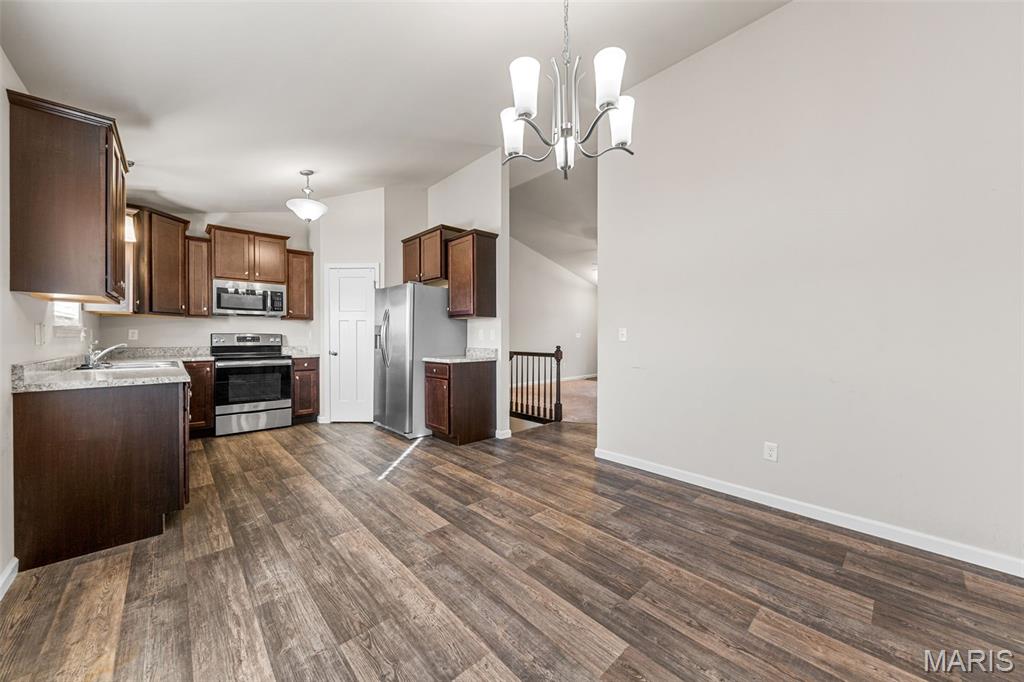 325 Spring Valley Drive Winfield, MO 63389 - Photo 10 of 21