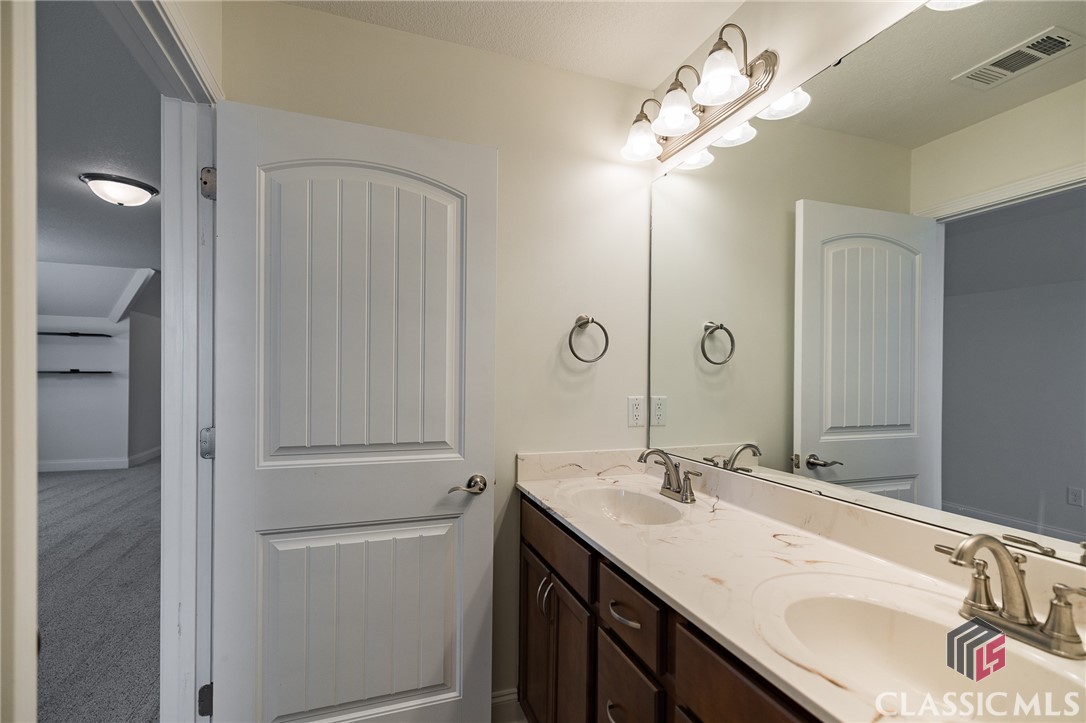345 Whitsel Road Commerce, GA 30530 - Photo 37 of 49 Full Bath 3, Upstairs