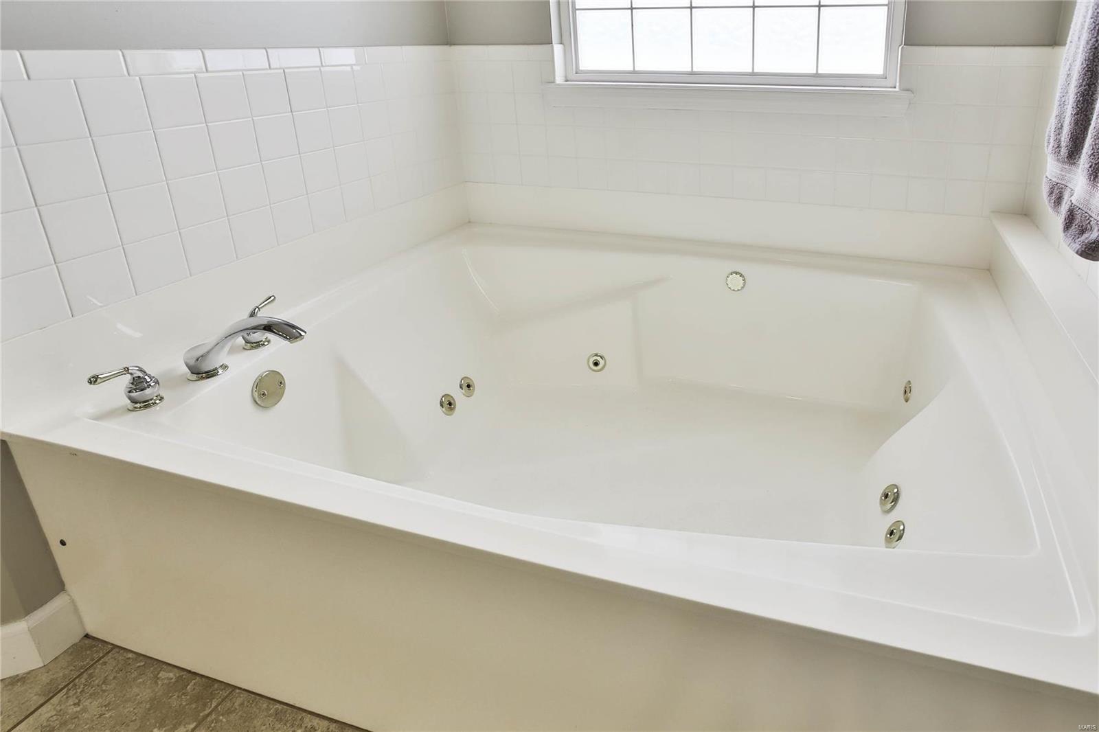 137 Roehampton Lane Weldon Spring, MO 63304 - Photo 53 of 94 Gallery Image 53