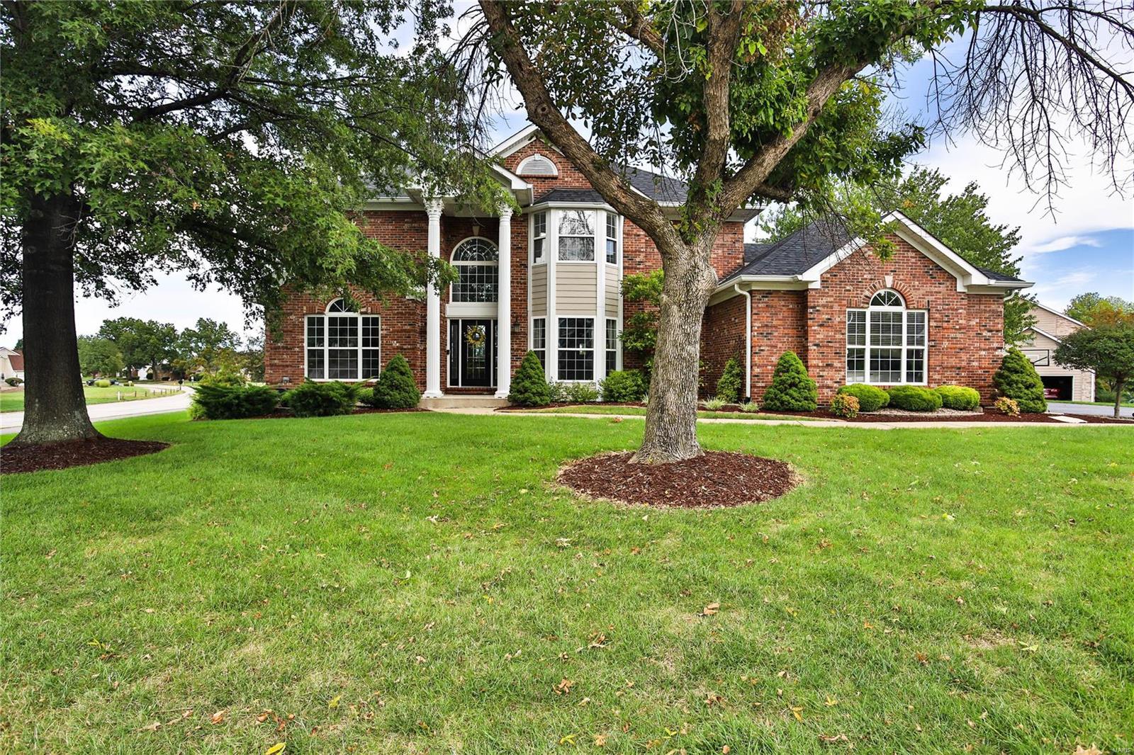 137 Roehampton Lane Weldon Spring, MO 63304 - Photo 6 of 94 Gallery Image 6