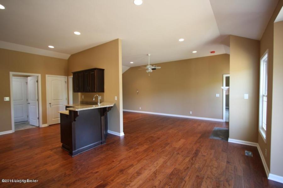 6312 Hollow Tree Road Louisville, KY 40228 - Photo 10 of 29 10