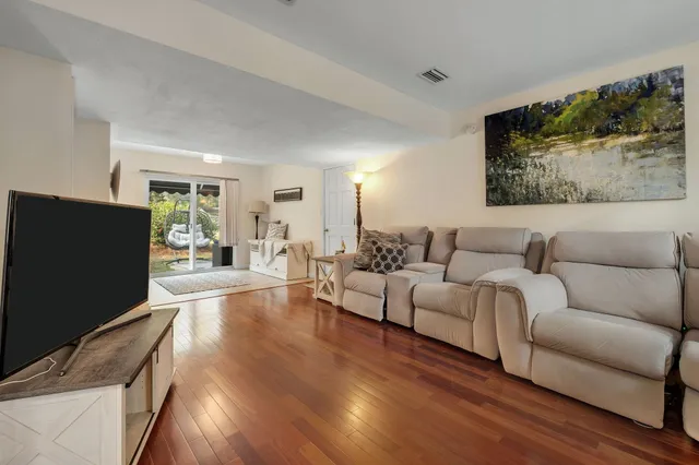 $399,900 | 3162 Corrib Drive, Tallahassee, FL 32309