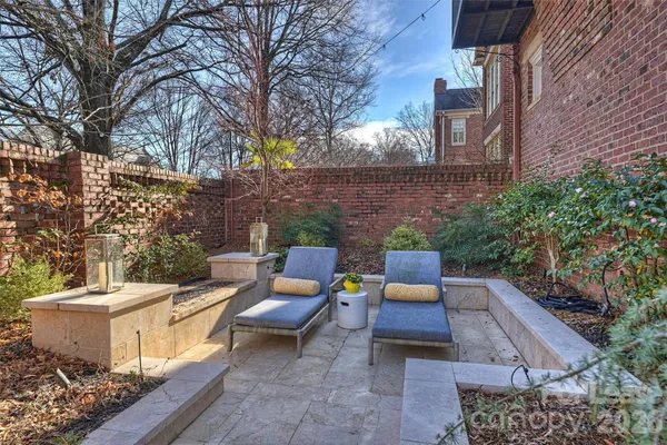 $13,000 | 1124 Dilworth Crescent Row, Charlotte, NC 28203