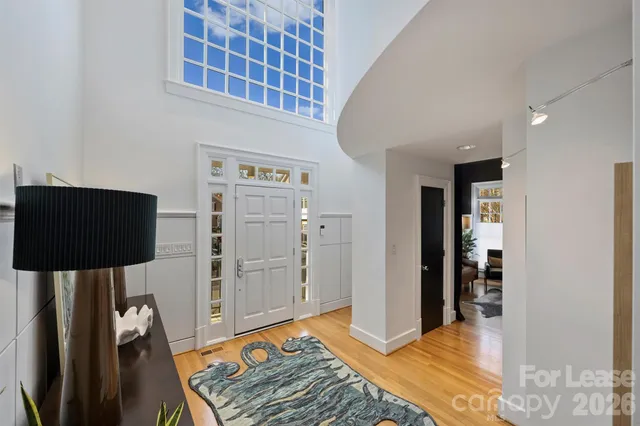 a view of livingroom with furniture and wooden floor